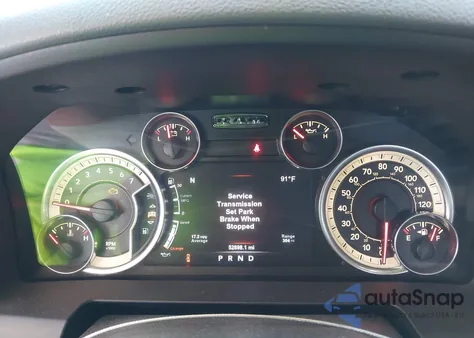 2018 Ram 1500 Express 4X2 5'7 Box z USA, uszkodzony, nr VIN 1C6RR6KT3JS305402